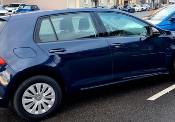 VW Golf 178.000 km 8.800 &euro; Essen 45327