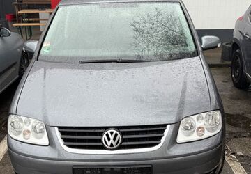 VW Touran 124.000 km 4.500 &euro; Gelsenkirchen 45881