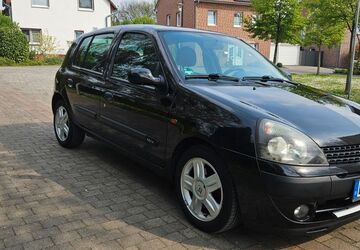 Renault Clio 133.000 km 1.700 &euro; Gladbeck 45968