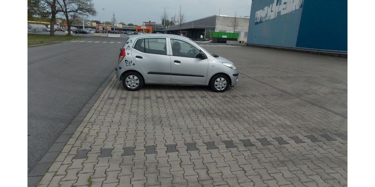 Hyundai i10 125.500 km 1.500 &euro; Duisburg 47138