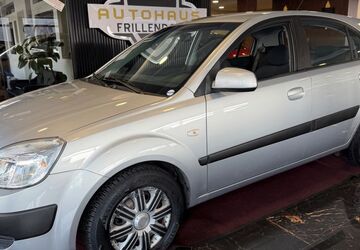 Kia Rio 167.166 km 2.450 &euro; Essen 45139